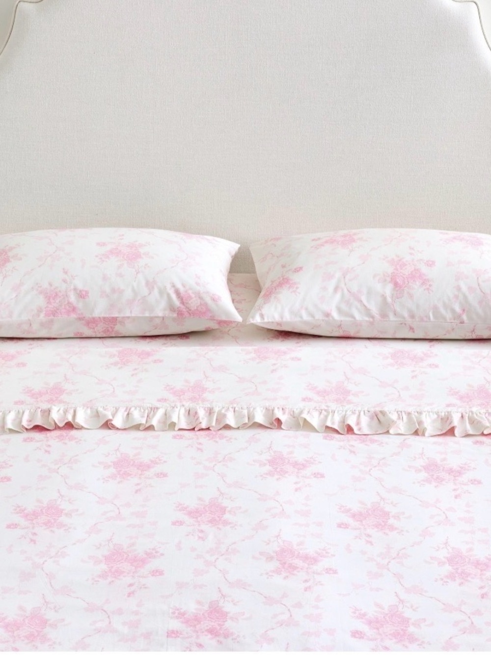 LoveShackFancy (2) Pink and White La Vie en Rose Floral Ruffle KING Pillowcases - Picture 9 of 11